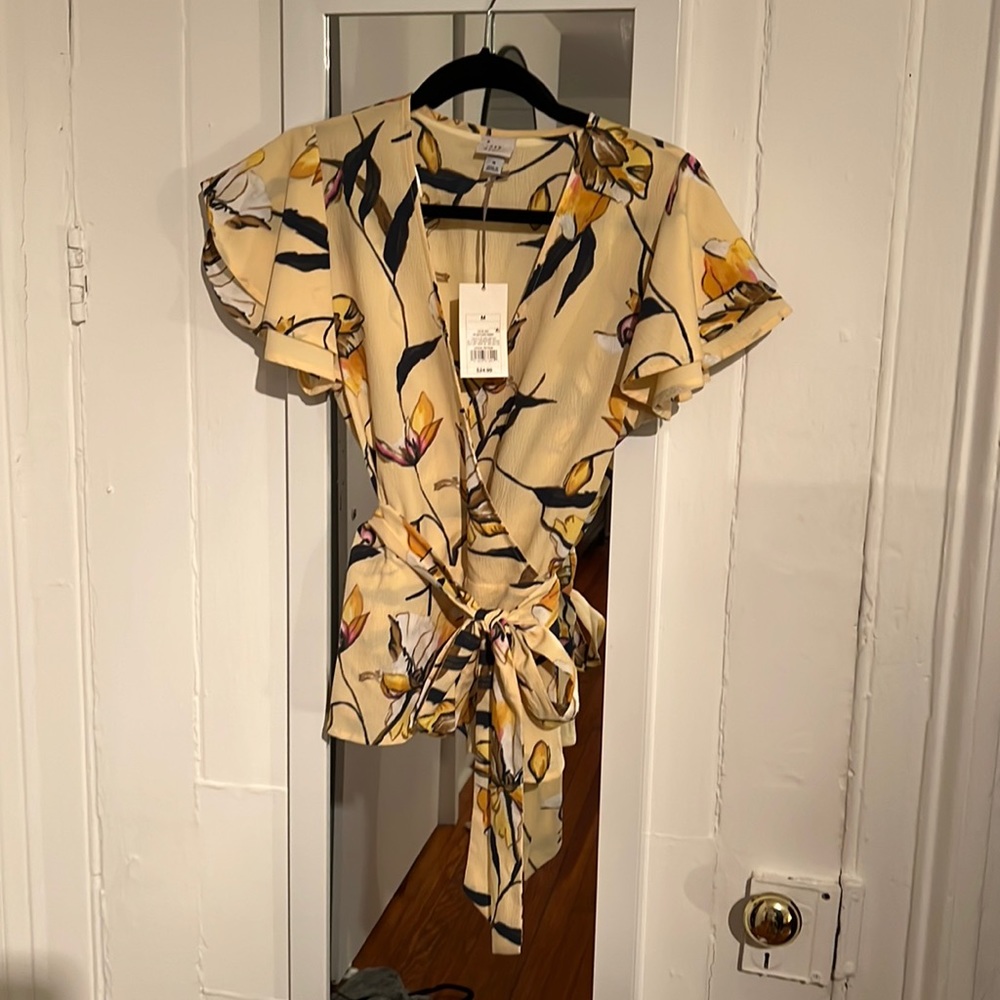 Yellow floral shirt sleeve blouse